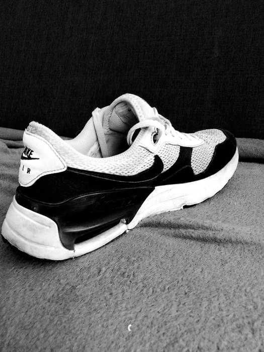 NIKE buty sportowe.