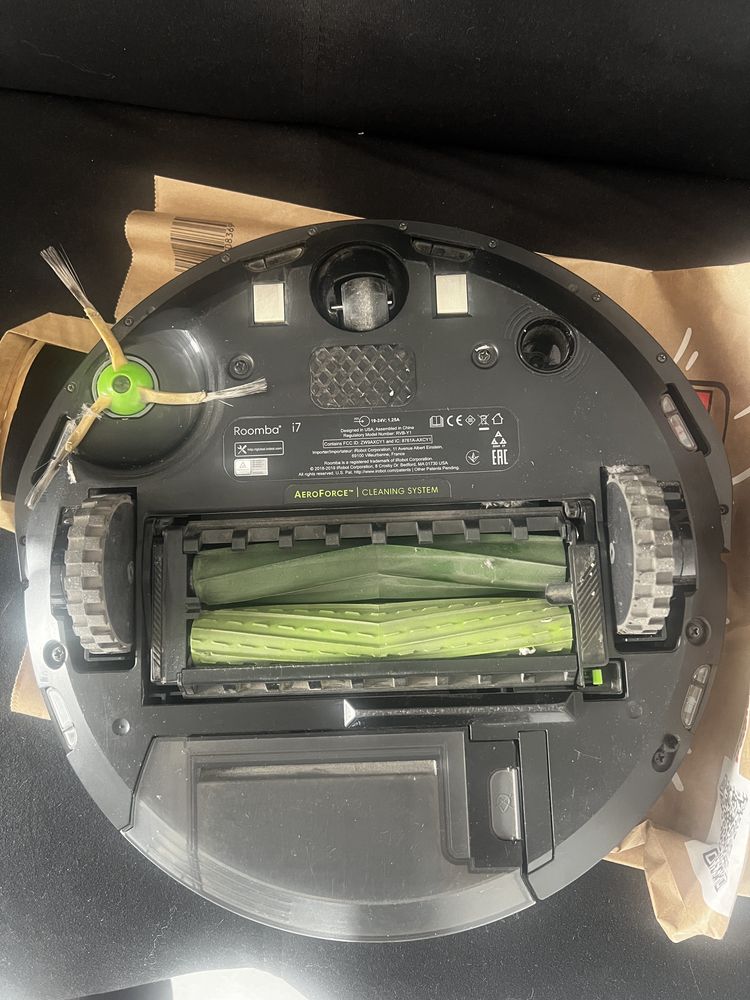 iRobot Roomba i7