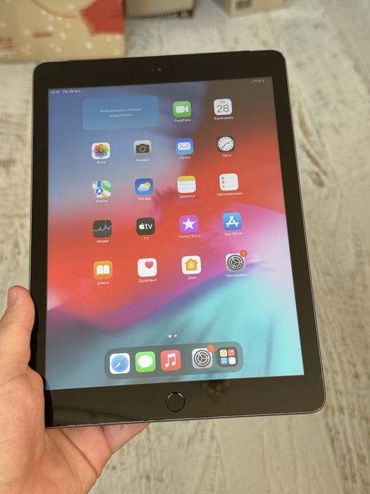 Планшет Apple iPad 6 32Gb WiFi + LTE