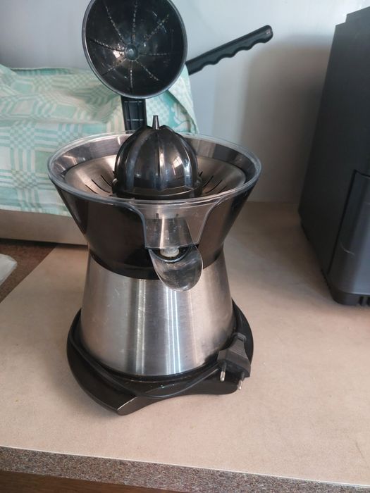 Espremedor elétrico