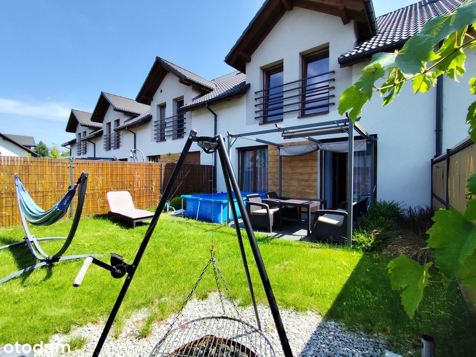 Dom piętrowy 143 m2 z ogródkiem 49 m2 w zabudowie szeregowej -Halemba