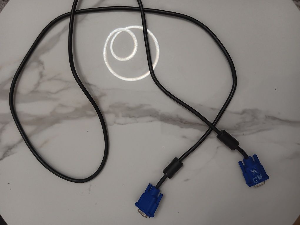 Kabel VGA-VGA do monitora VGA D-SUB FULL HD 2m.