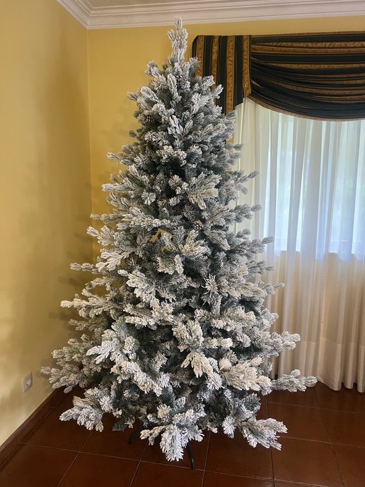 Árvore de Natal Super Nevada 2.10cm