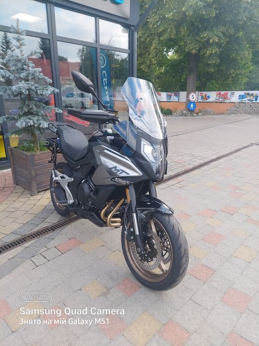 Мотоцикл Cfmoto 700MT.