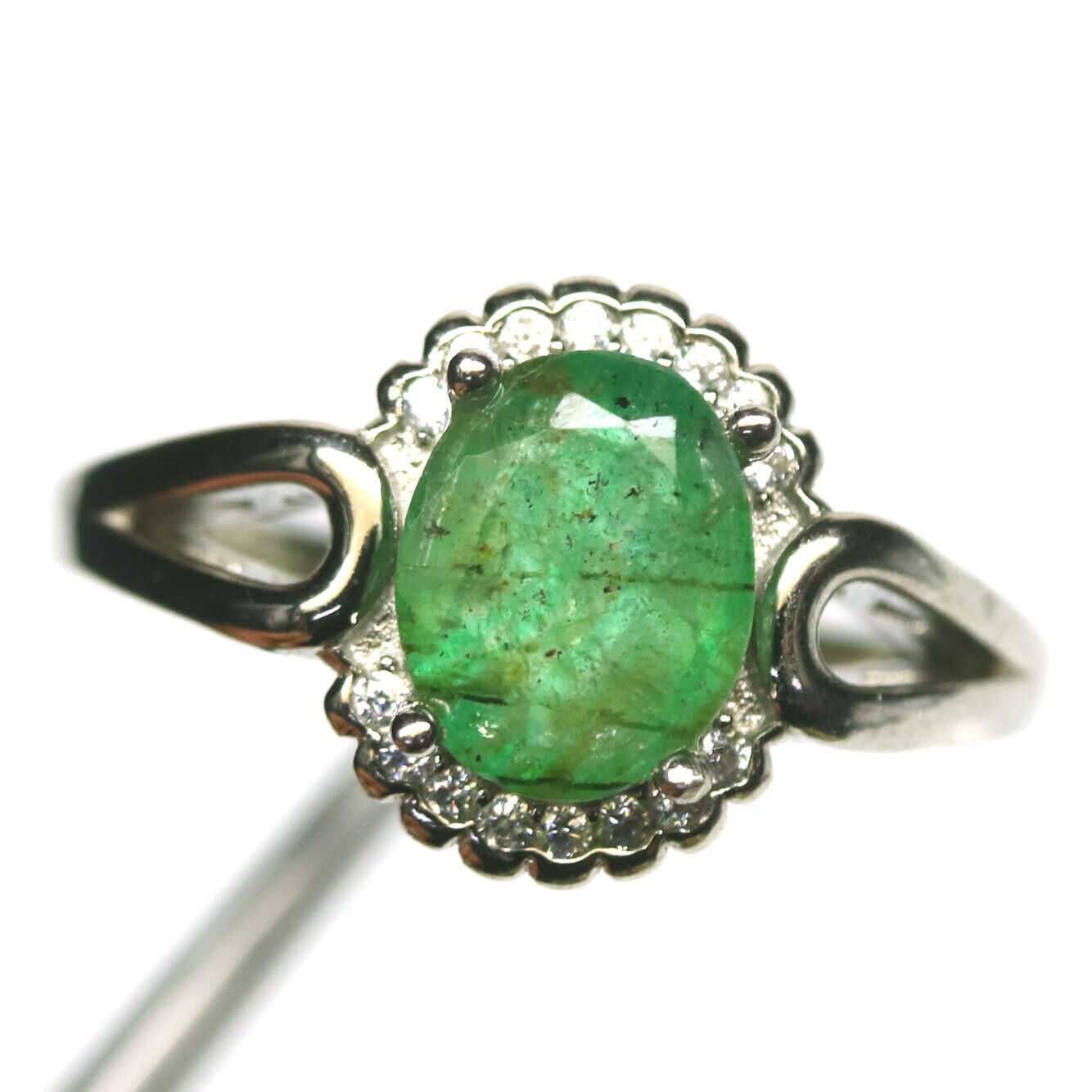 Кольцо из серебра 925 пробы с зеленым изумрудом , размер 16,75