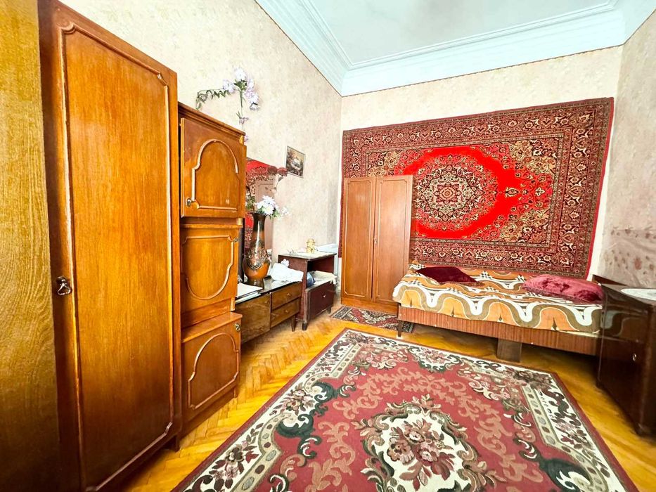 Продам 4к.квартиру. Автономное отопление! Закрытый двор.