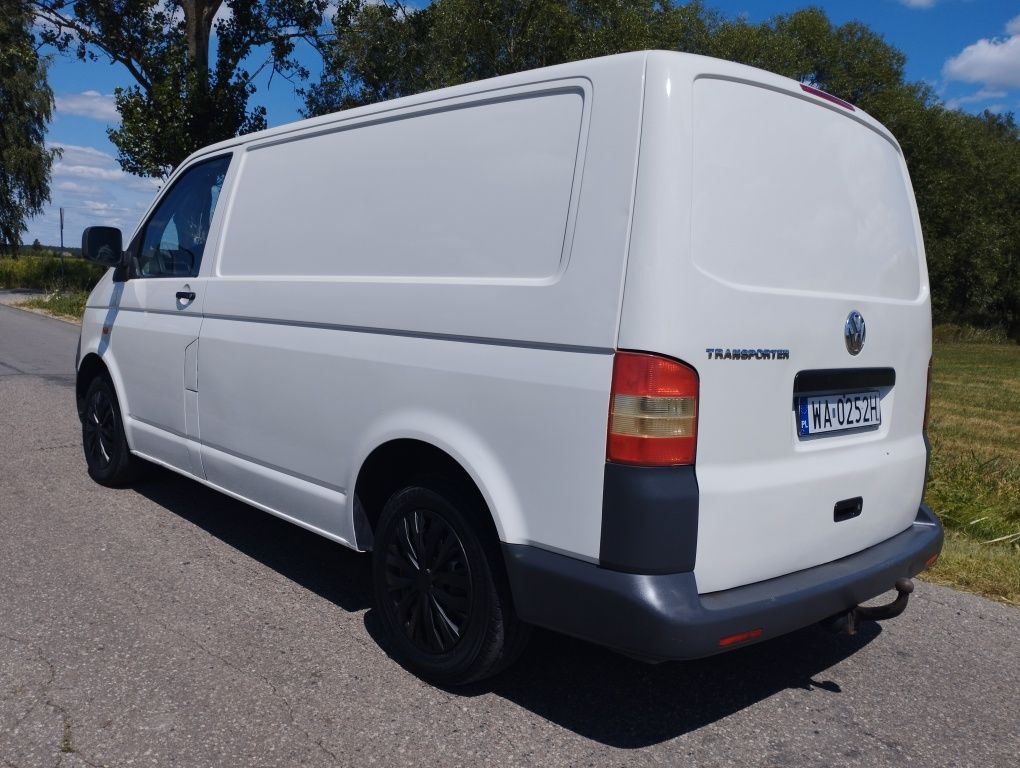 VW Transporter T5 1.9 TDI 2006r Zadbany