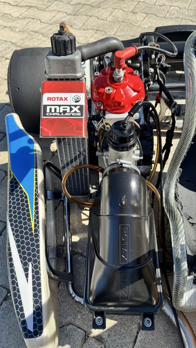 Vende-se 2 Kartings Rotax c/ atrelado