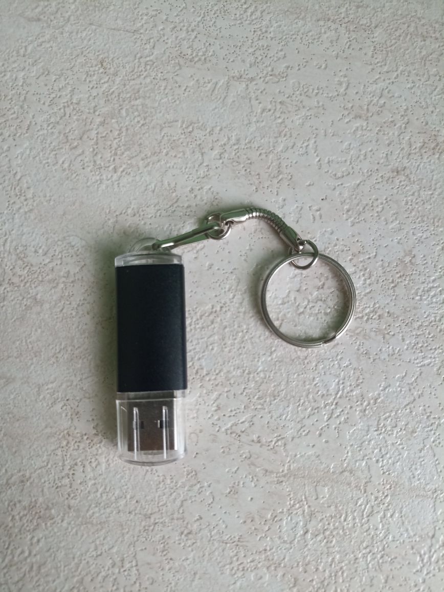 Флешка USB 64 ГБ, з брелком