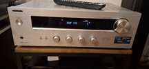 Amplituner Onkyo TX 8020.