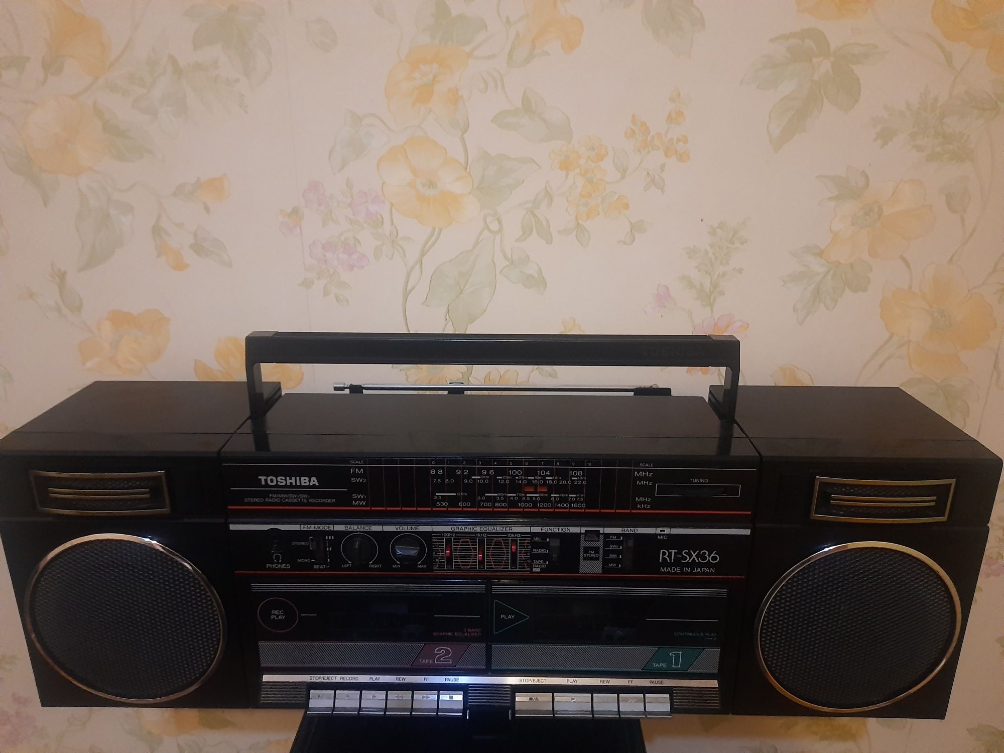 Продам японский магнитофон toshiba rt sx36