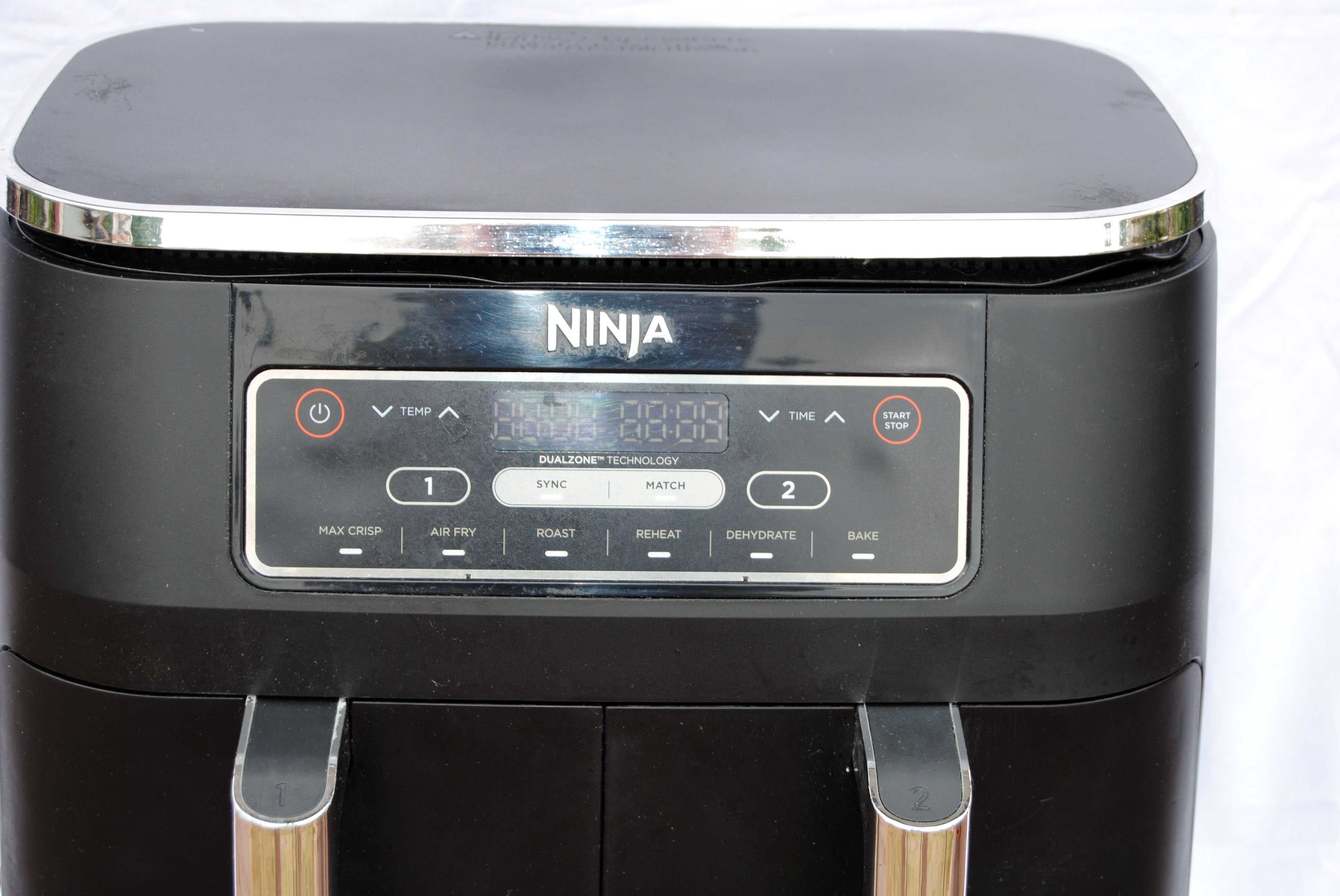 Frytkownica beztłuszczowa dwustrefowa Ninja Foodi AF300EU air fryer