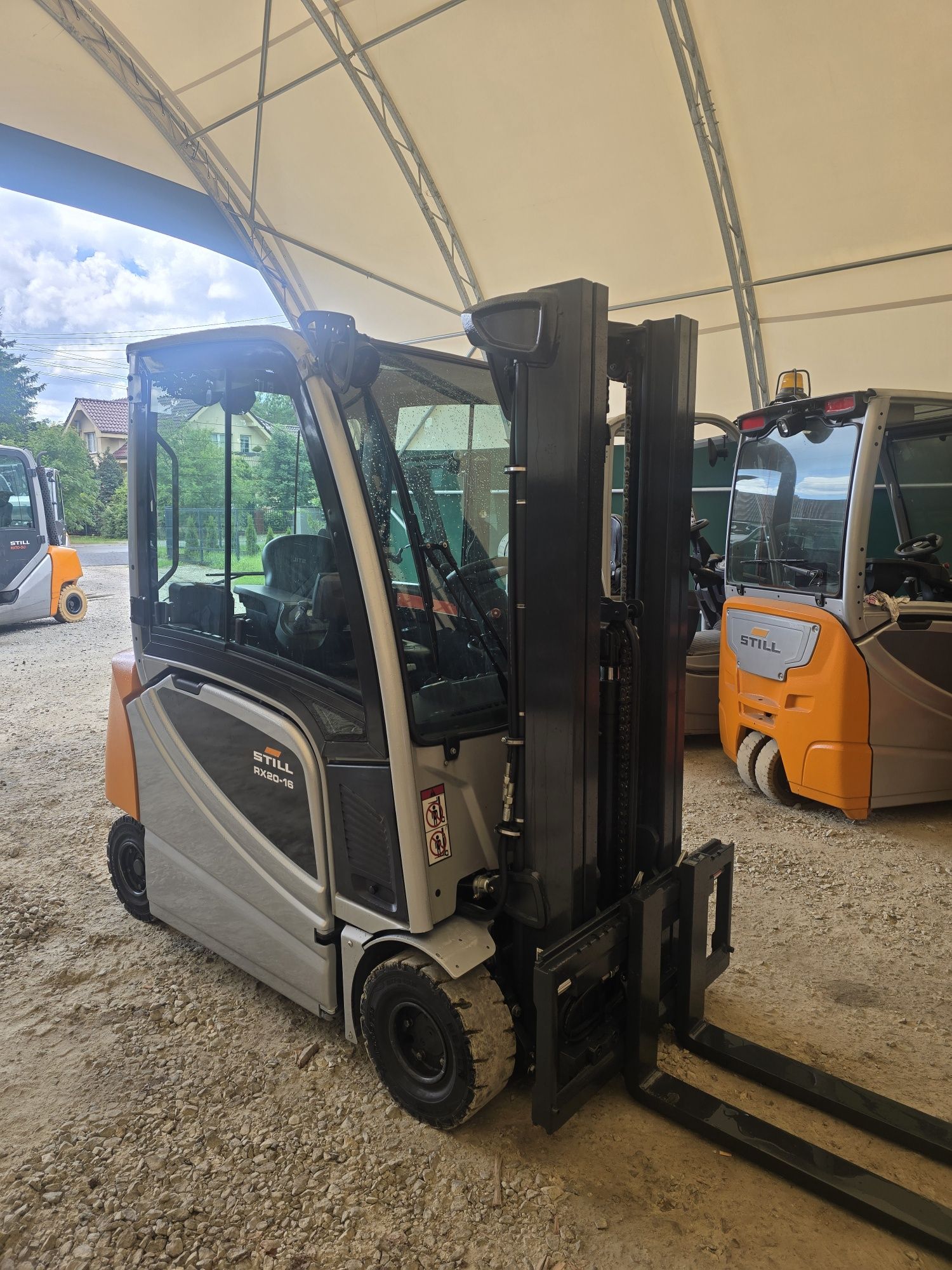 Still Rx 20-16 triplex kabina