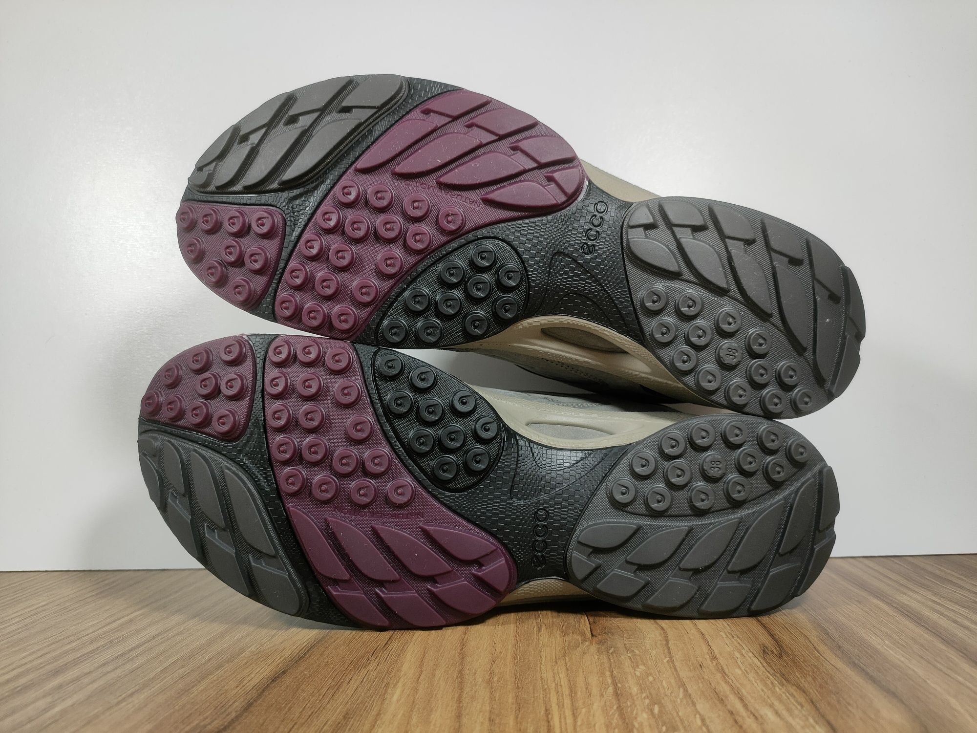 Buty Ecco Biom Performance Natural Motion r. 38 25cm