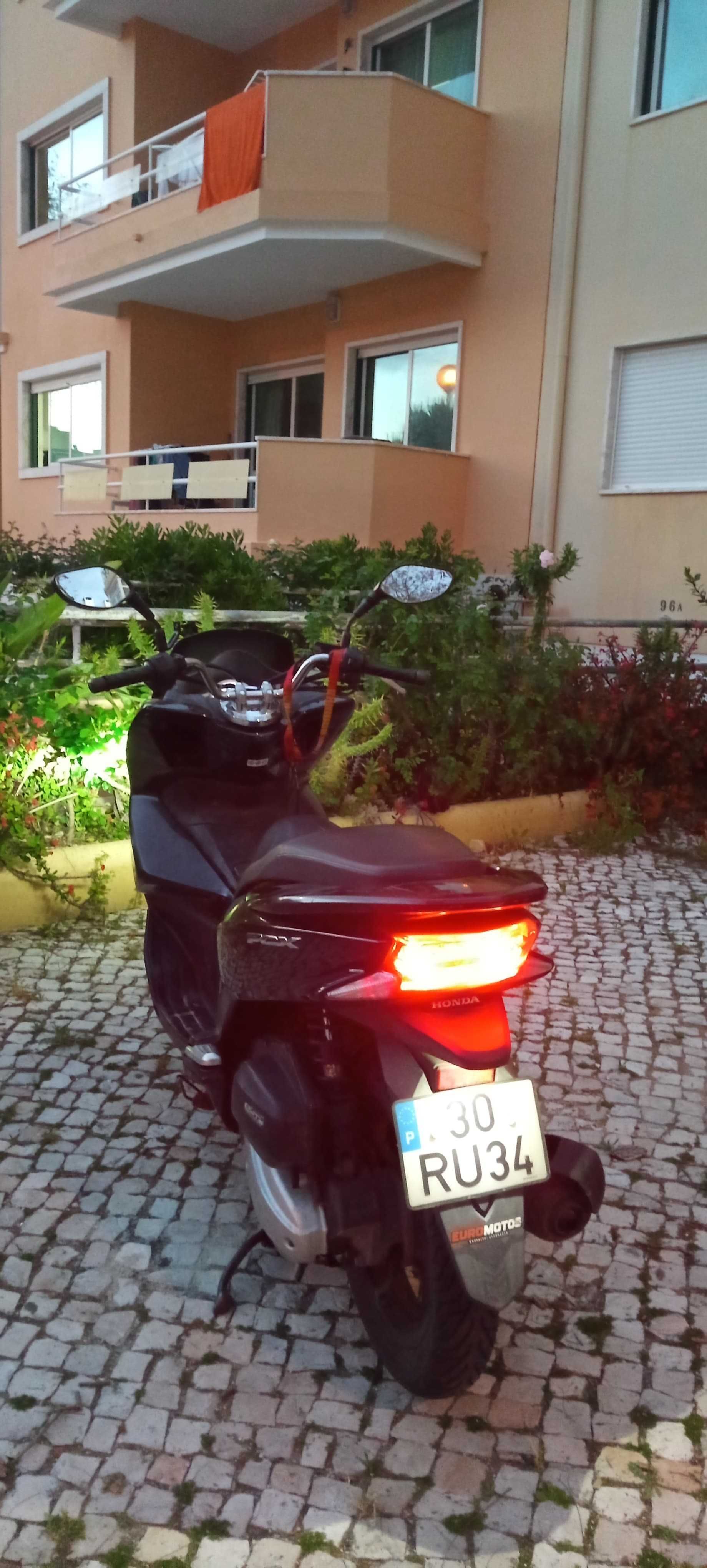 Pcx 125cc 2016 Preta valor fixo