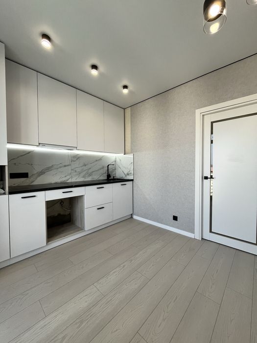 Продаж квартири в центрі міста ціна ТОП 66000$ !!!