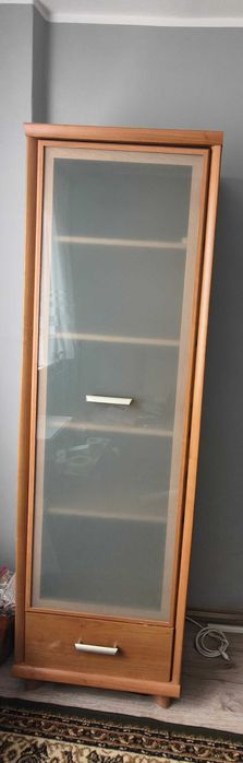 Witryna / regał ze szklanymi drzwiami – tylko 50 zł