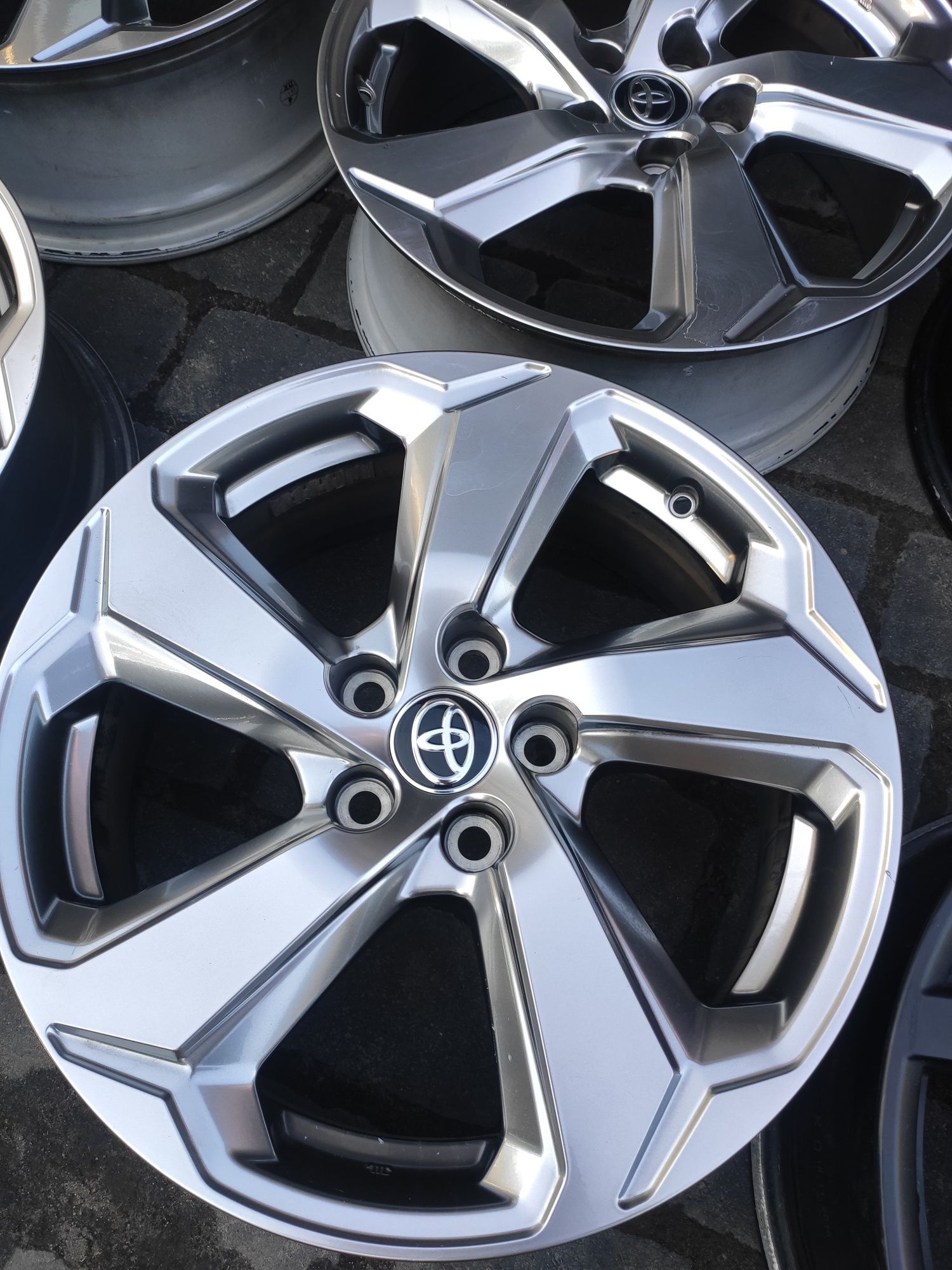 Диски 18 5*114,3 toyota rav4 platinum, hybrid, lexus, поштучно