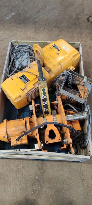 Wciągnik łańcuchowy elektryczny Kito 2,5 tony