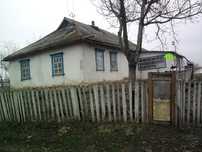 Продається будинок. Рогізно  Київська обл. Дерев'яний, глина.