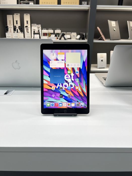 Планшет iPad 8th 2020 на 128ГБ, стан 9,8/10 ГАРАНТІЯ Київ #74498