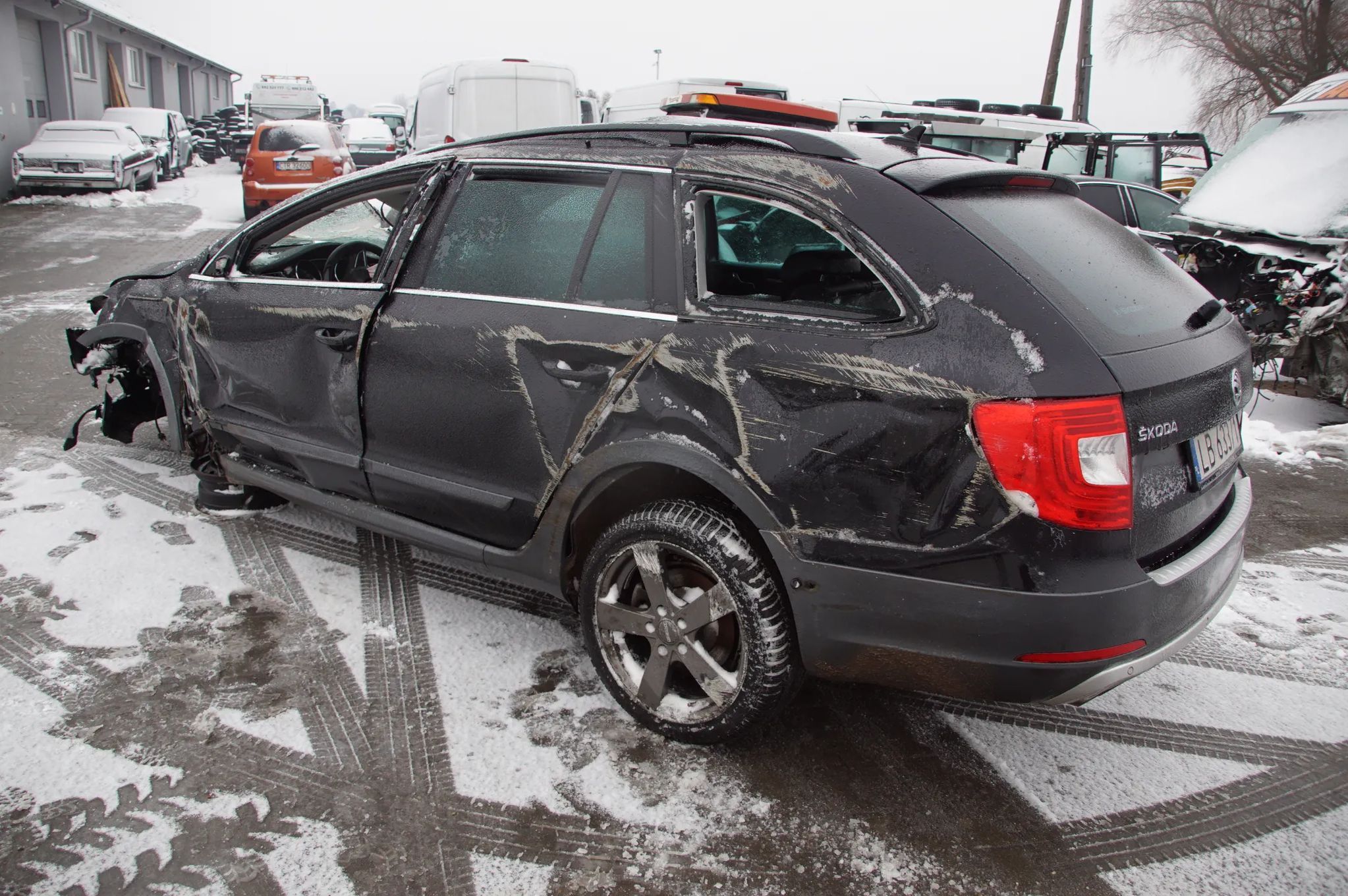 SKUP AUT MOTOCYKLI LIPNO 692324777 POJAZD NA CZĘŚCI SKODA SUPERB SCOUT 4X4 2.0 TDI 170 CFGB SKRZYNIA AUTOMAT PQS 2014R STACJA DEMONTAŻU POJAZDÓW AUTOSTROISZ LIPNO BOREK 14A ZŁOMOWANIE KASACJA ZŁOM ZŁOMOWISKO