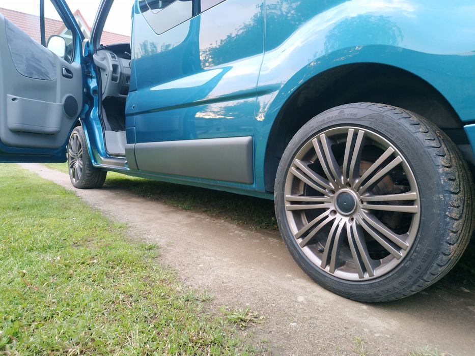 Рено Трафік Generation 2009 оригінал