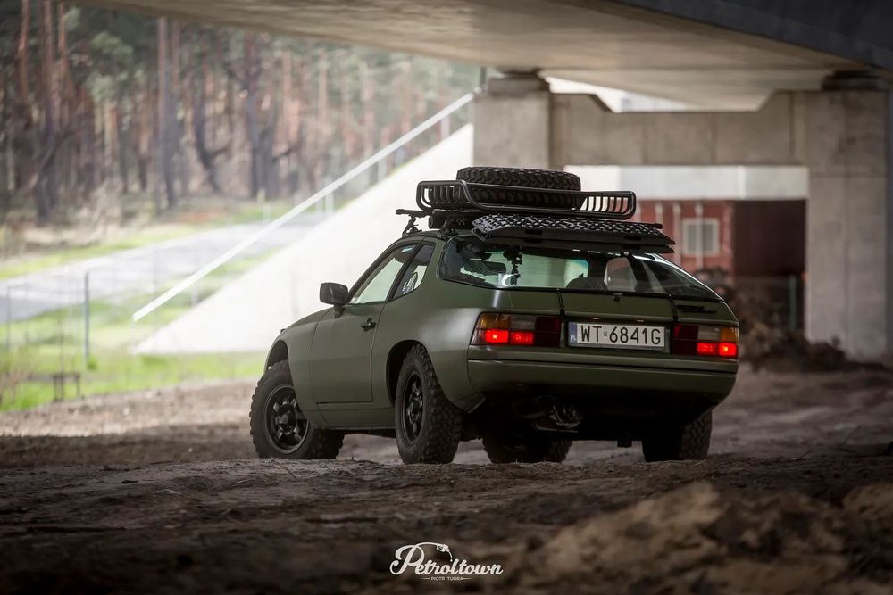 Porsche 924 Safari Dakar