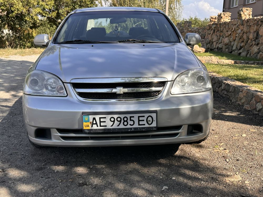 Продам лачетти 2011 г один хозяин