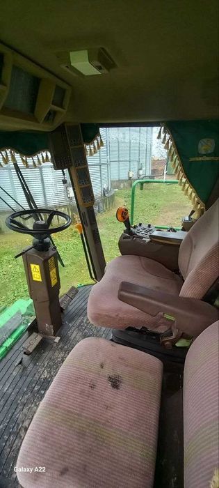 Комбайн John Deere 9560I STS