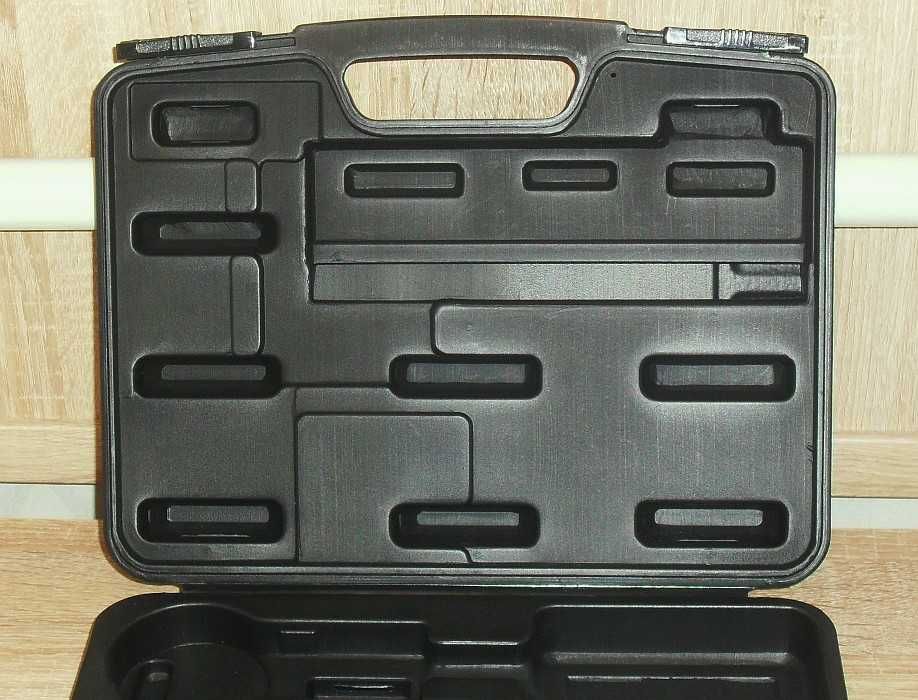 Walizka transportowa do kalibratora Multifunction Calibrator PCE-123