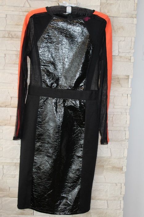 Nowa sukienka Boohoo 38