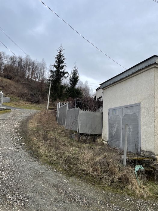 Продається двоповерховий будинок