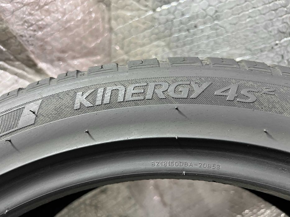 Шини Б/в 215.45.18 пара Hankook