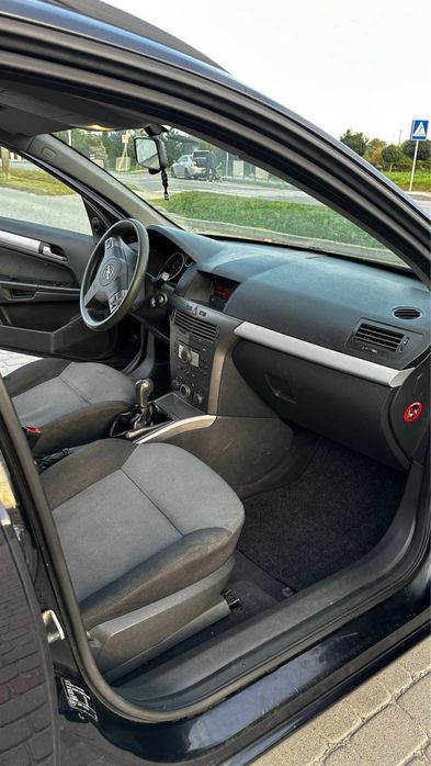 Продам Opel Astra H,авто у Львові