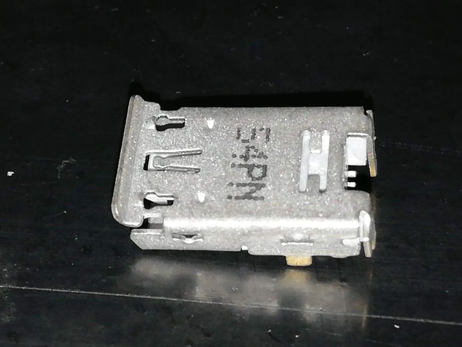 Microsoft Surface 3 1645/1657 Micro USB Charging Port Connector