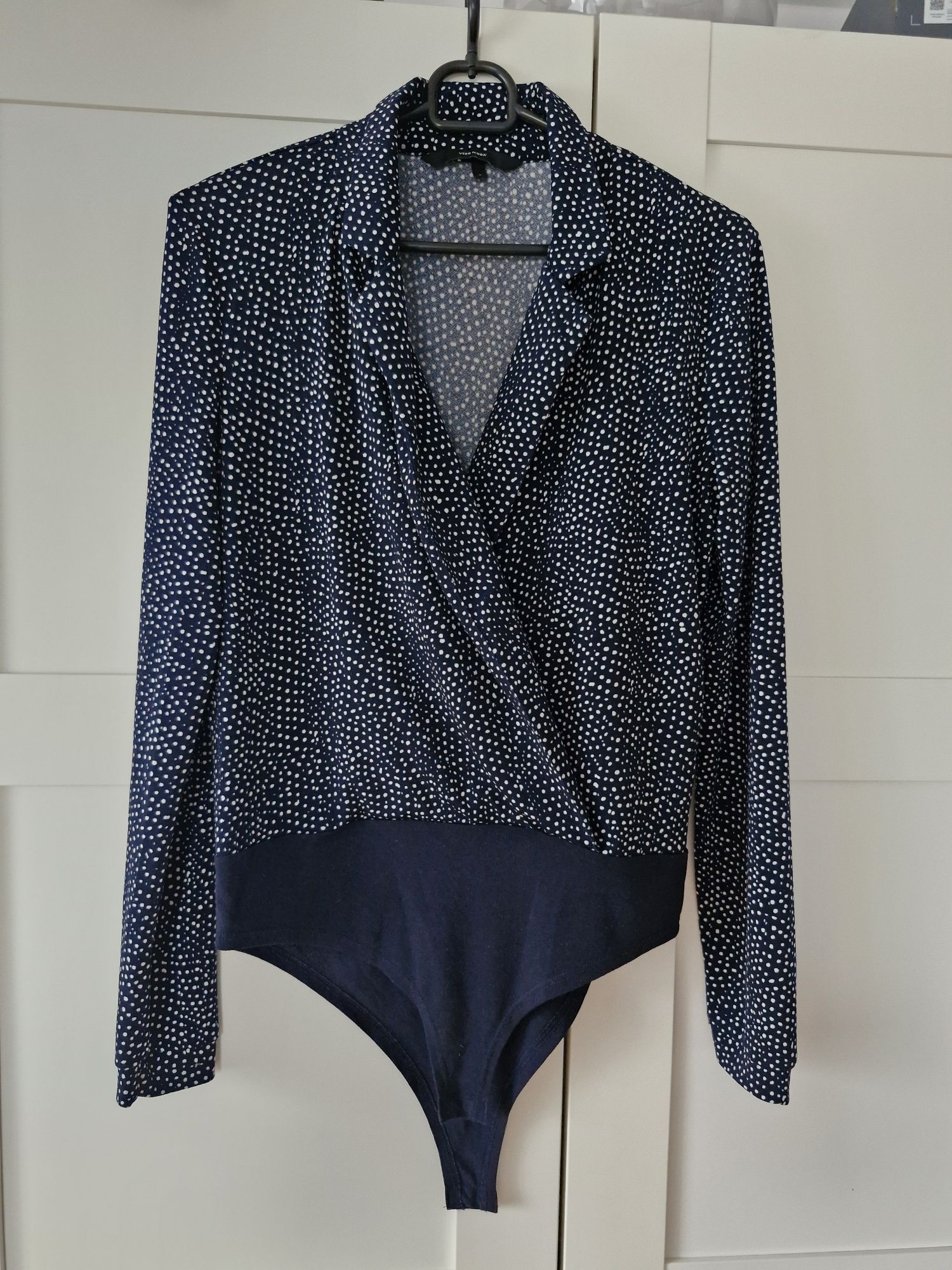 Eleganckie body granatowe S vero moda damskie