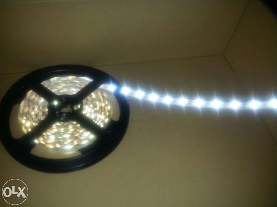 Fita 300 leds com 5 metros, flexível