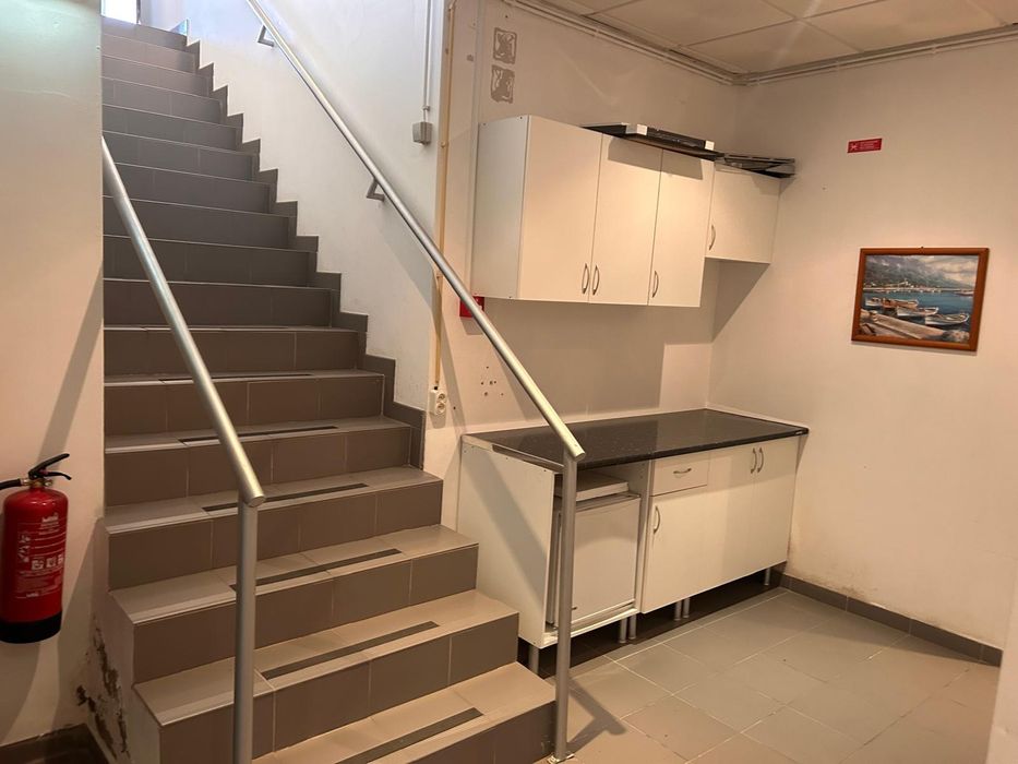 Alugo loja comercial em Albufeira