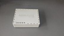 Маршрутизатор (роутер) Mikrotik RouterBoard 750 (RB750)
