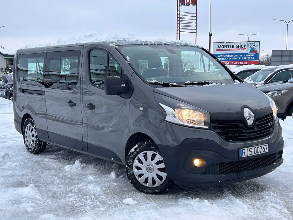Renault Trafic*8 osobowy*R-link*Podgrzewane Fotele*Kamera Cofania*Hak*