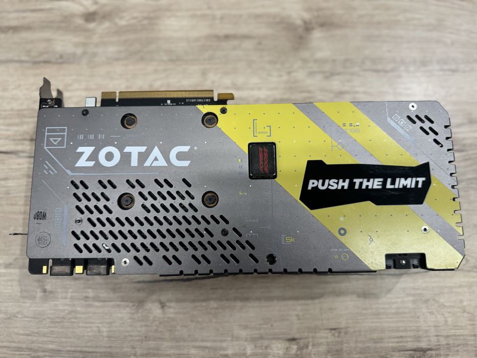 Zotac  GTX 1080 AMP Extreme