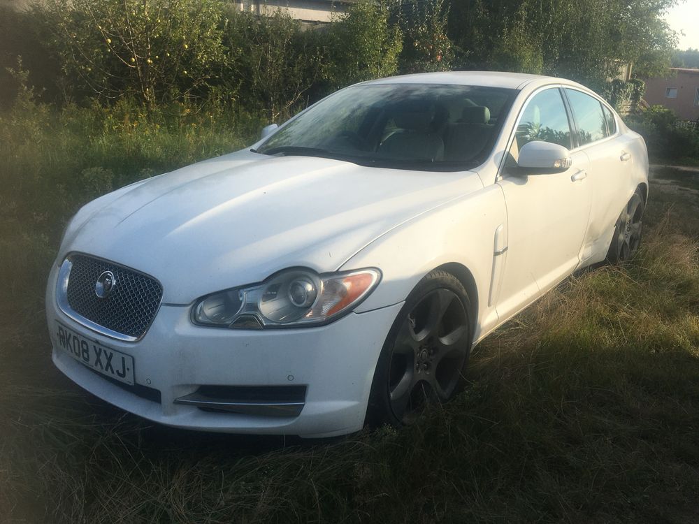 Sprzedam samochód Jaguar xf 4.2 kompresor v8 2008