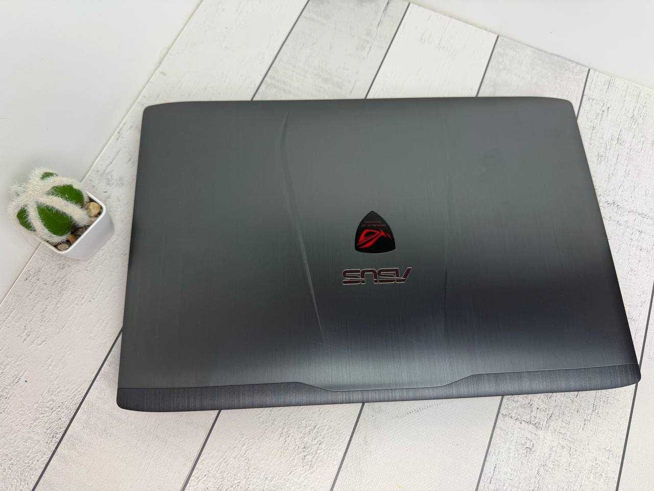 Asus GL552V intel  i7-6700HQ   GTX 960 2gb 8ram  ssd 256 Full HD