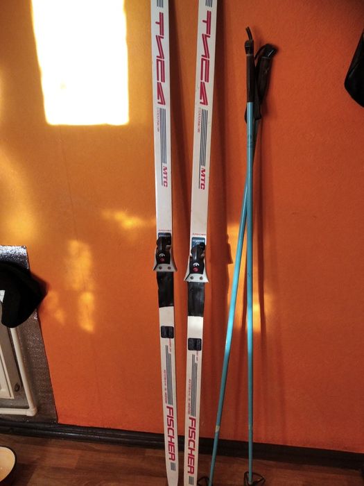 Лижі бігові Fischer з палицями і ботинками 39