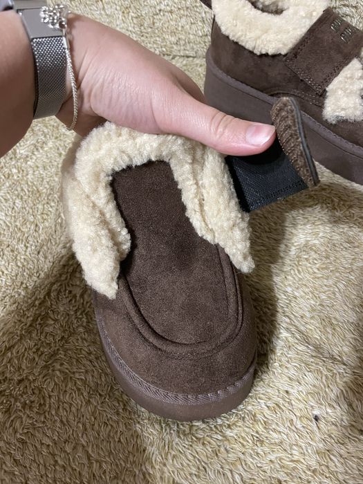 Шоколадні угги 36 розмір,устілка 22 см,трендовий колір,угги маломірки