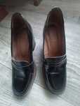 Ładne buty lakierowane firmy Gamis