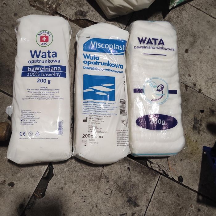 Sprzedam 3 paczki waty