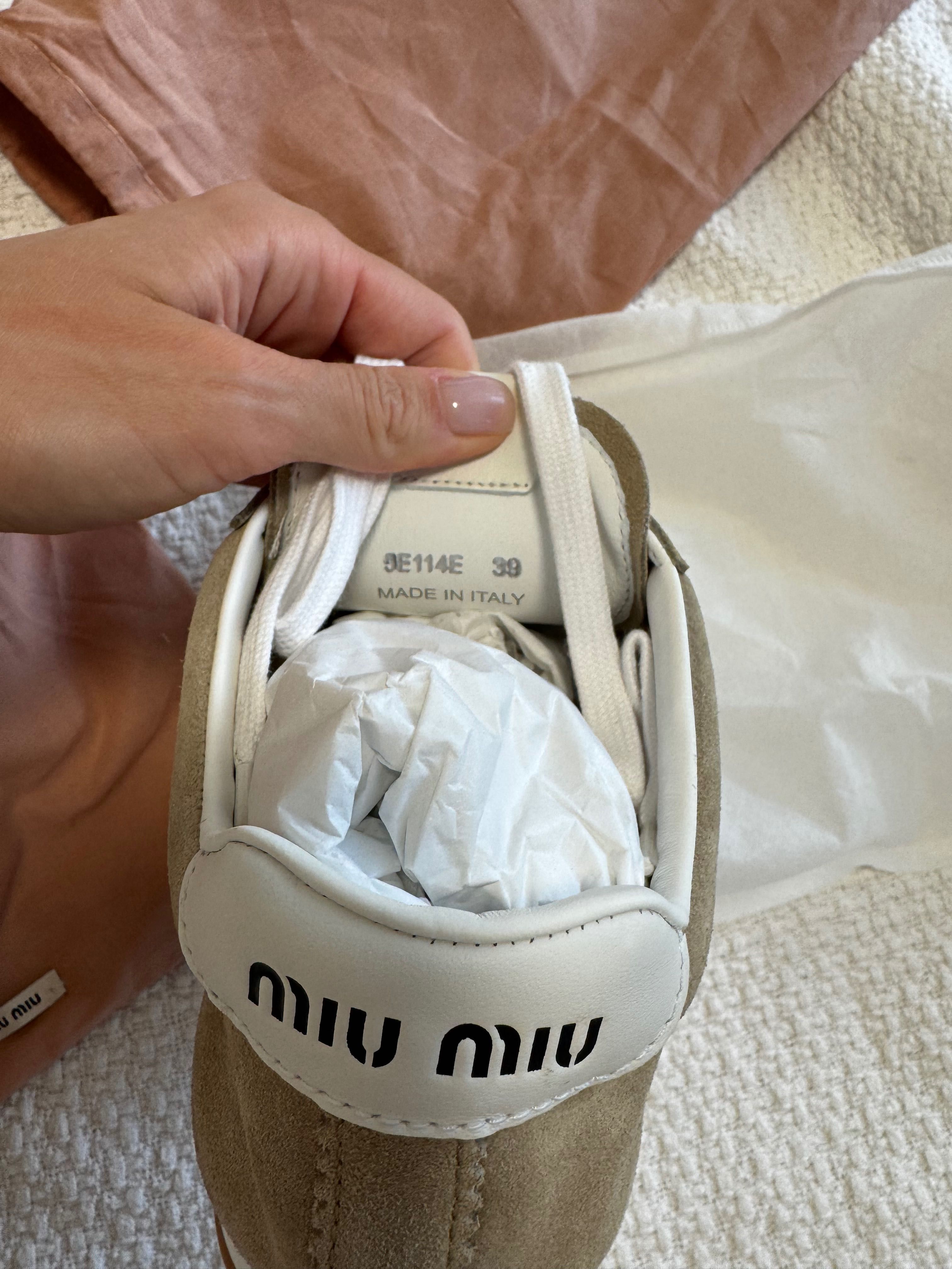 Кросівки Miu Miu Plume suede sneakers