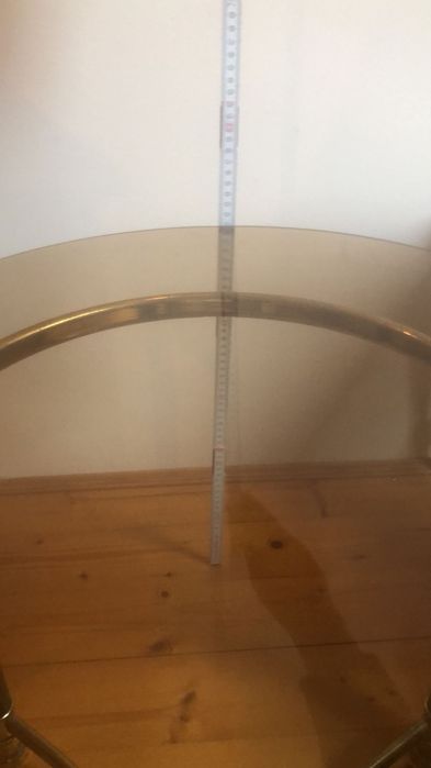 Piękny elegancki stolik szklany blat